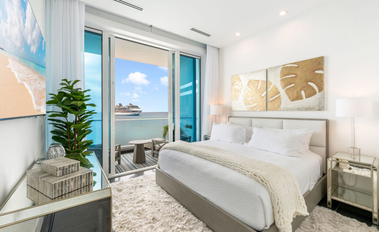FIN 27, OCEANFRONT CONDO