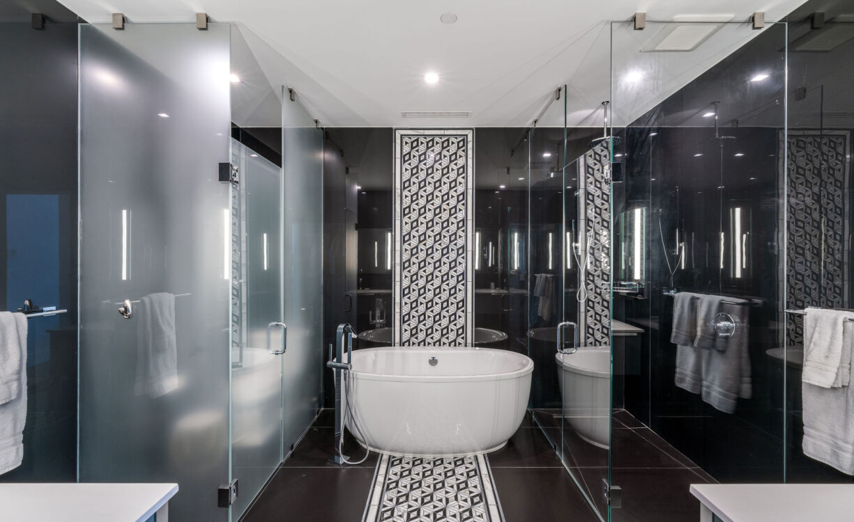 FIN 27, OCEANFRONT CONDO