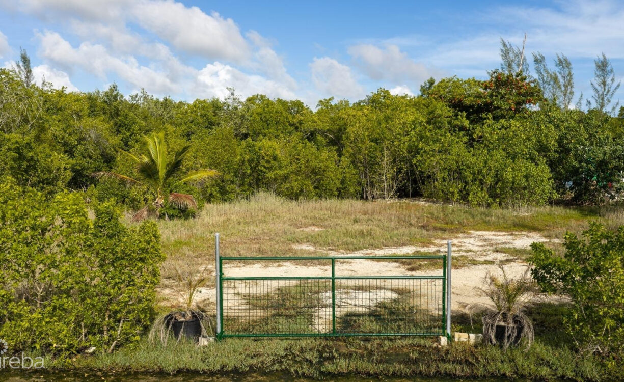 NORTH SOUND ESTATES 0.28 ACRE LOT