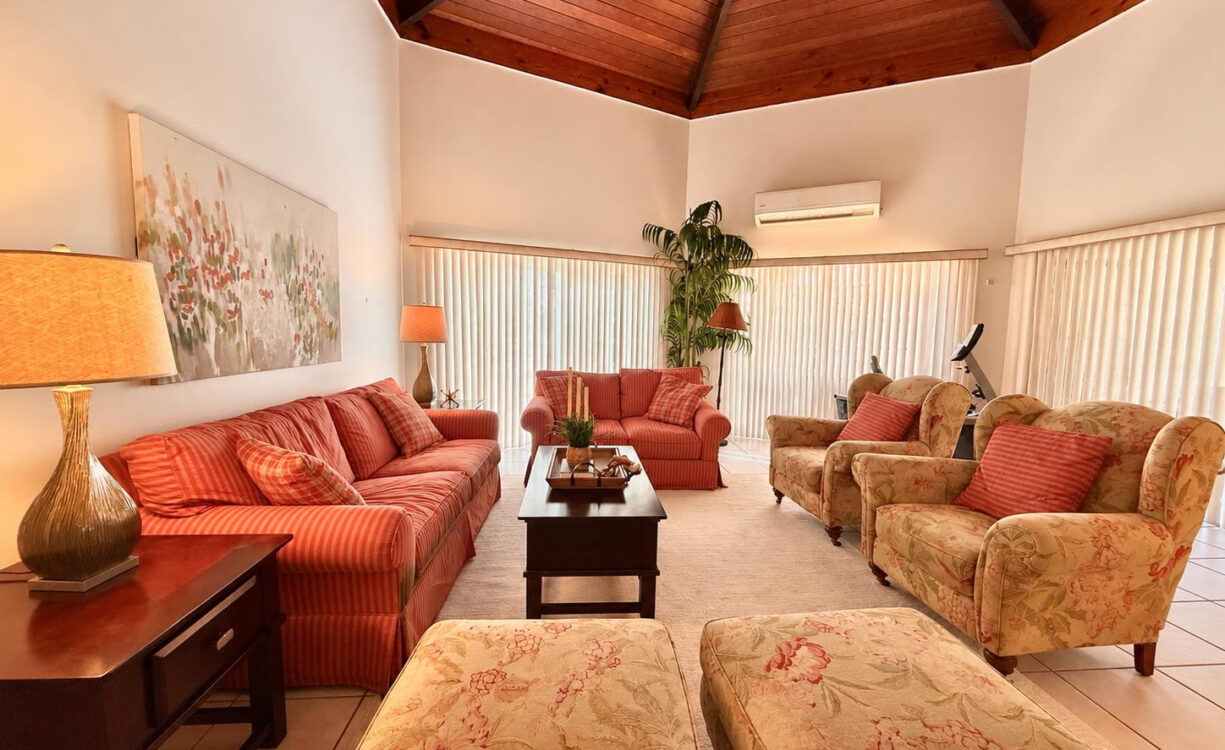 RARE  4 BEDROOM DOUBLE LOT PROPERTY WITH SPACE & POSSIBILITIES IN PROSPECT