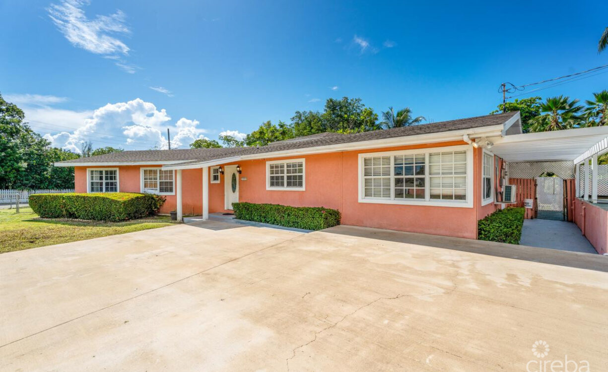 RARE  4 BEDROOM DOUBLE LOT PROPERTY WITH SPACE & POSSIBILITIES IN PROSPECT