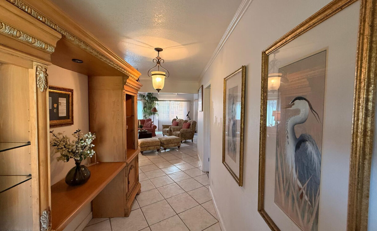 RARE  4 BEDROOM DOUBLE LOT PROPERTY WITH SPACE & POSSIBILITIES IN PROSPECT