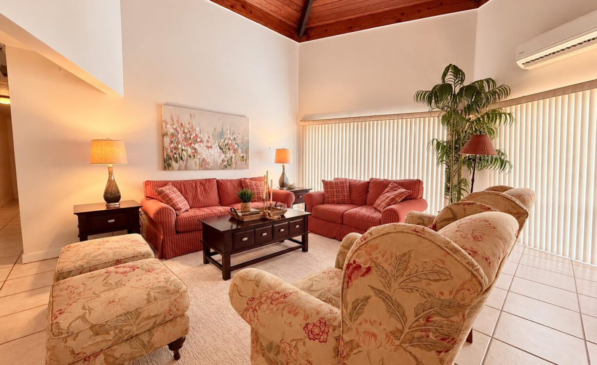 RARE  4 BEDROOM DOUBLE LOT PROPERTY WITH SPACE & POSSIBILITIES IN PROSPECT