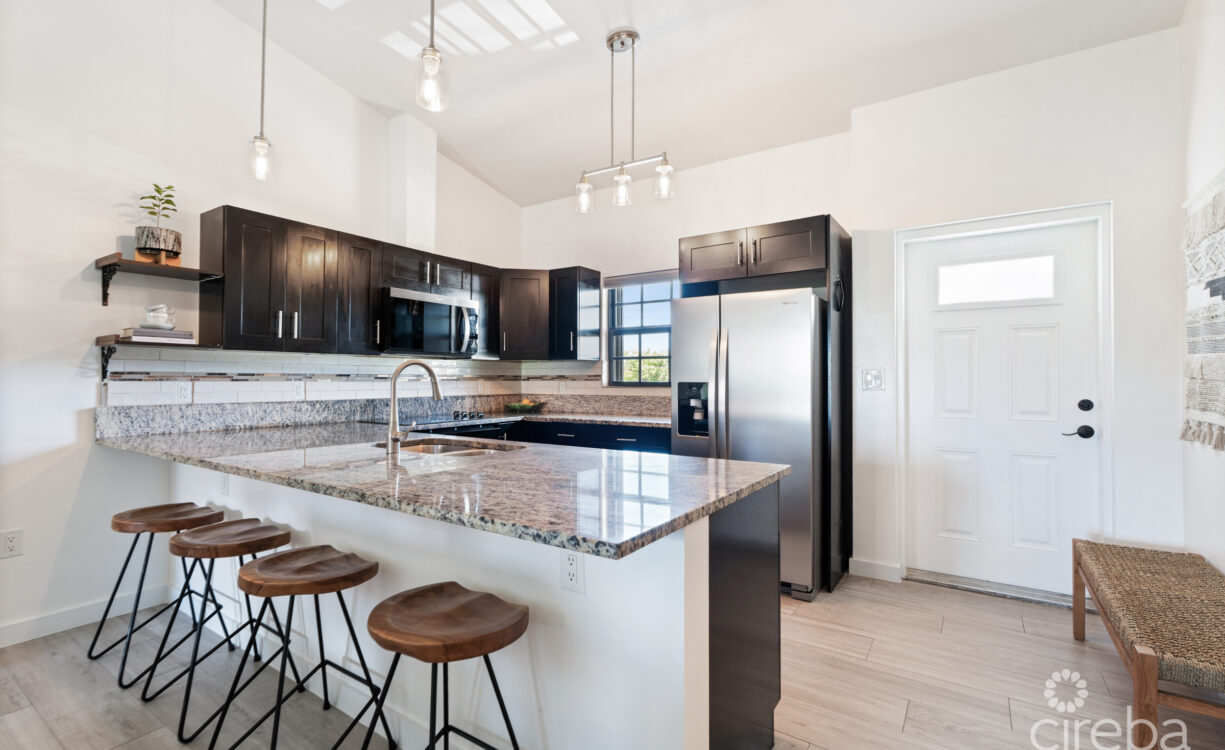 PORTOFINO GARDENS | TURNKEY 2-BED