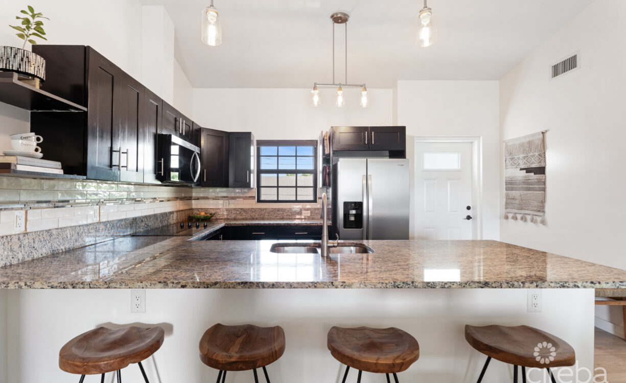 PORTOFINO GARDENS | TURNKEY 2-BED