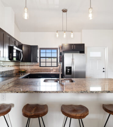PORTOFINO GARDENS | TURNKEY 2-BED
