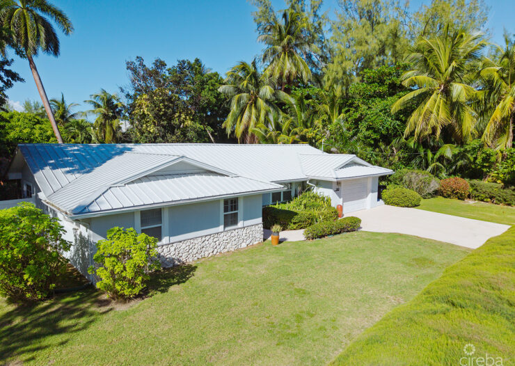 RARE DOUBLE-LOT OASIS BUNGALOW  WITH POOL IN SNUG HARBOUR
