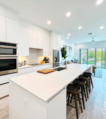 AURA 2 BED PLUS DEN, 2.5 BATH TOWNHOUSE
