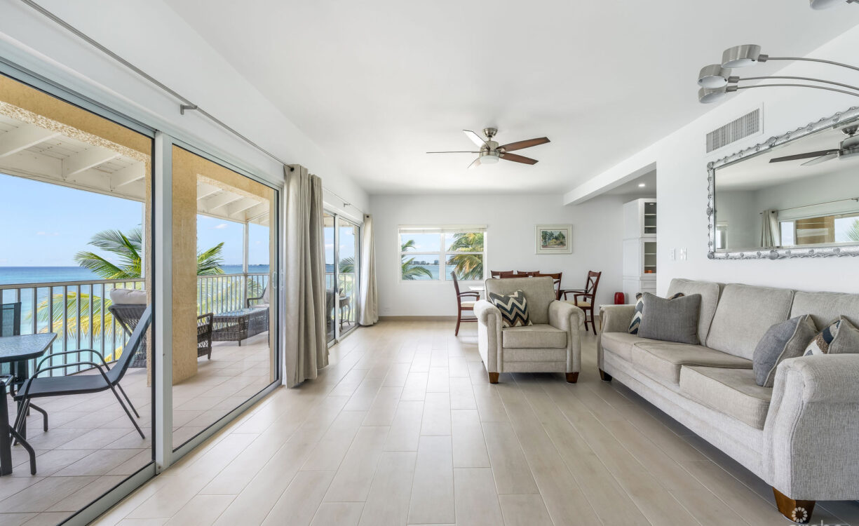 PLANTATION VILLAGE #27 - FULLY RENOVATED BEACHFRONT