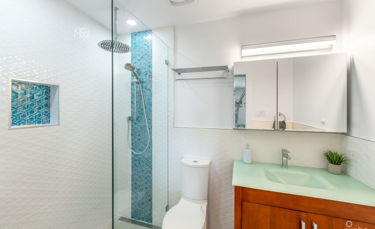 PLANTATION VILLAGE #27 - FULLY RENOVATED BEACHFRONT