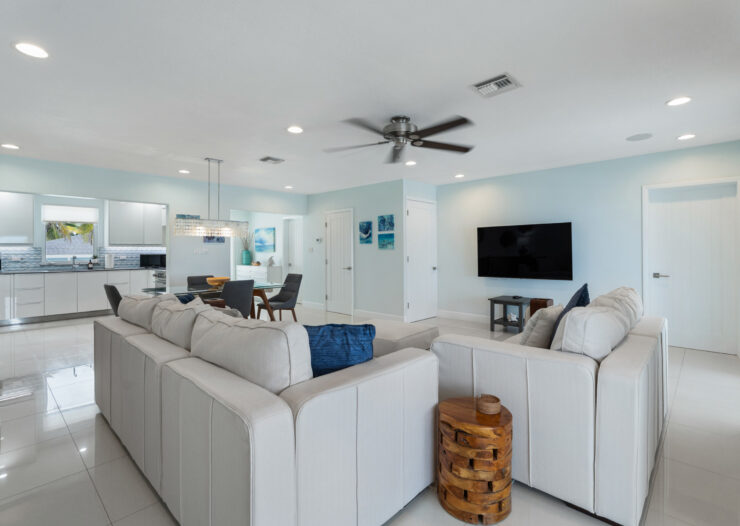 NO BIG TING, RUM POINT BEACH HOME