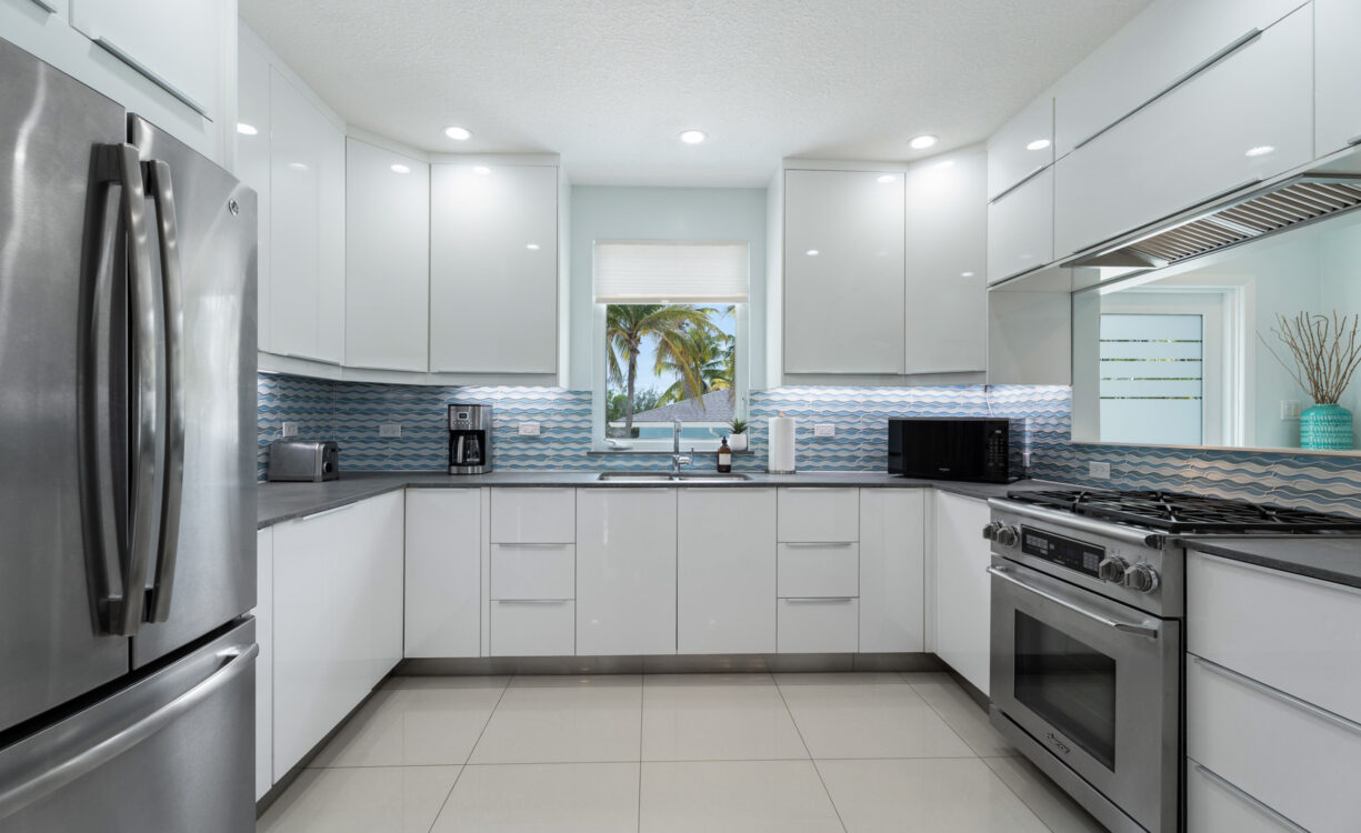 NO BIG TING, RUM POINT BEACH HOME