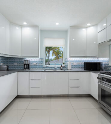 NO BIG TING, RUM POINT BEACH HOME