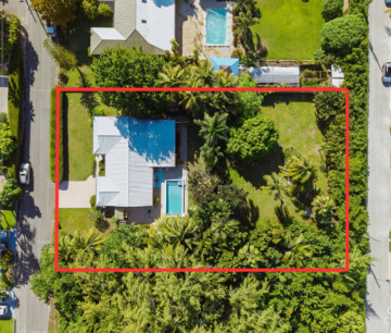 RARE DOUBLE-LOT OASIS BUNGALOW  WITH POOL IN SNUG HARBOUR