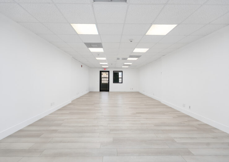 ELIZABETHAN SQUARE UNIT D105, GROUND FLOOR COMMERCIAL SPACE