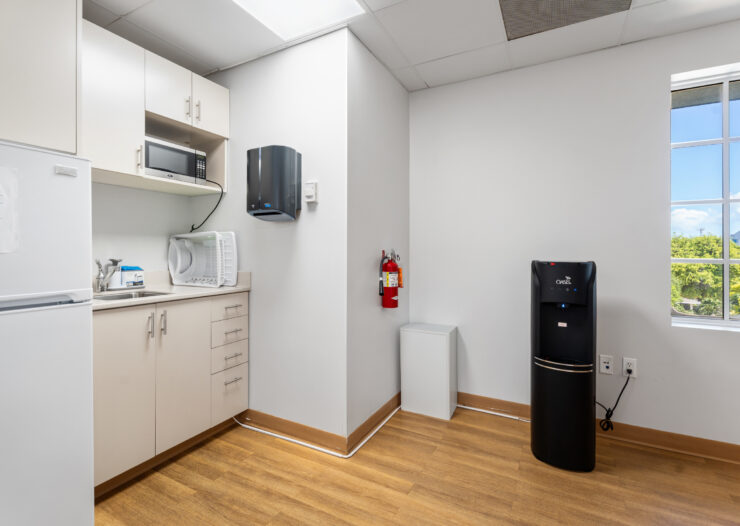 ELIZABETHAN SQUARE UNIT AH4, SECOND FLOOR COMMERCIAL SPACE