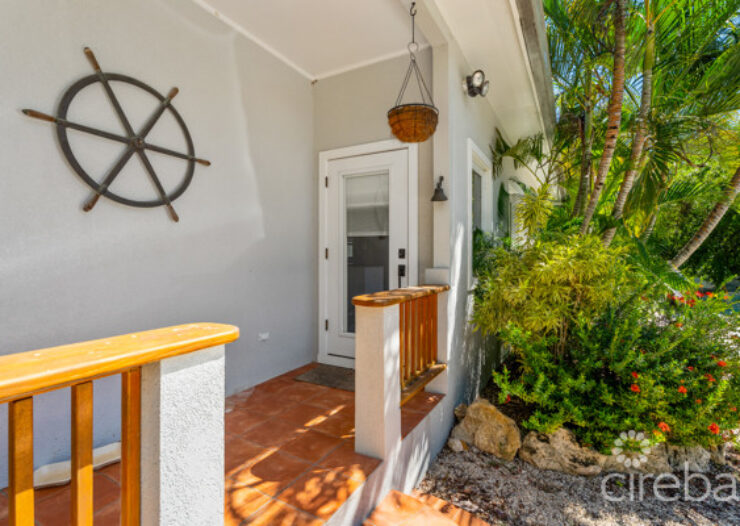 CANAL-FRONT FAMILY HOME WITH DOCK | PROSPECT, GRAND CAYMAN