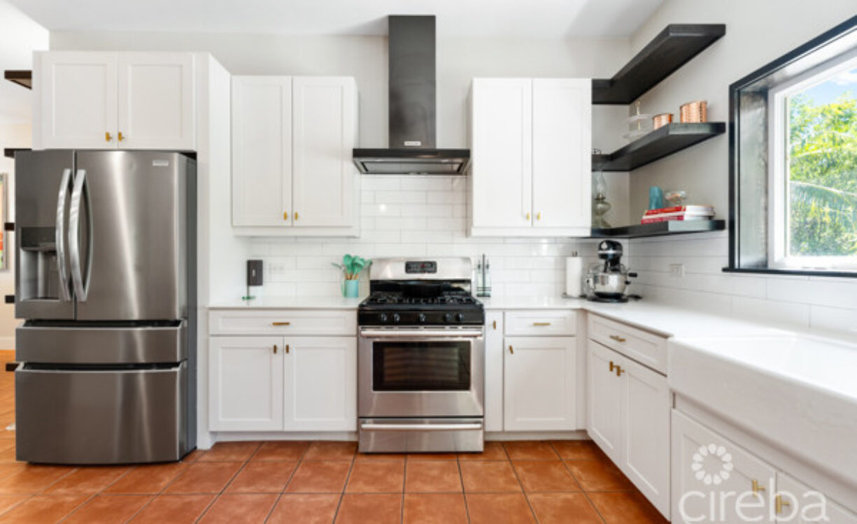 CANAL-FRONT FAMILY HOME WITH DOCK | PROSPECT, GRAND CAYMAN