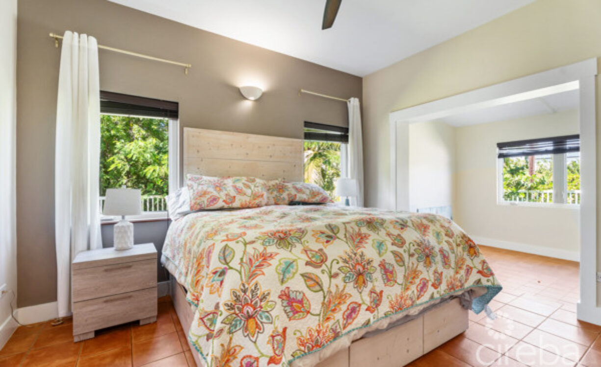 CANAL-FRONT FAMILY HOME WITH DOCK | PROSPECT, GRAND CAYMAN