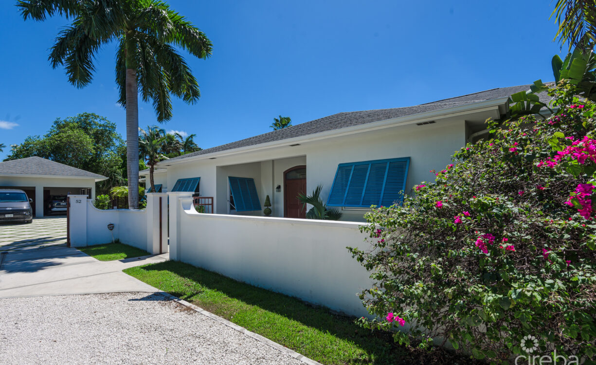 SEVEN MILE BEACH CORRIDOR FAMILY HOME