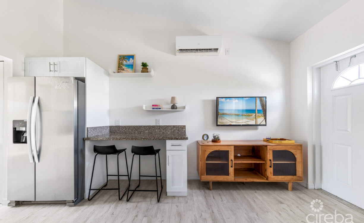SANDSCAPE RESIDENCES #38
