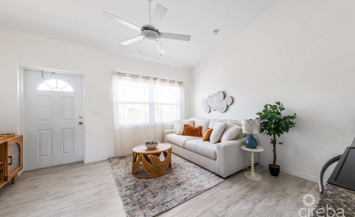 SANDSCAPE RESIDENCES #38