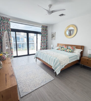 BAHIA #45 - SPACIOUS 3 BEDROOM CONDO