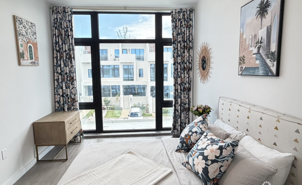 BAHIA #45 - SPACIOUS 3 BEDROOM CONDO