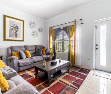 56 FAITH AVENUE - 3 BED / 2 BATH SINGLE FAMILY HOME