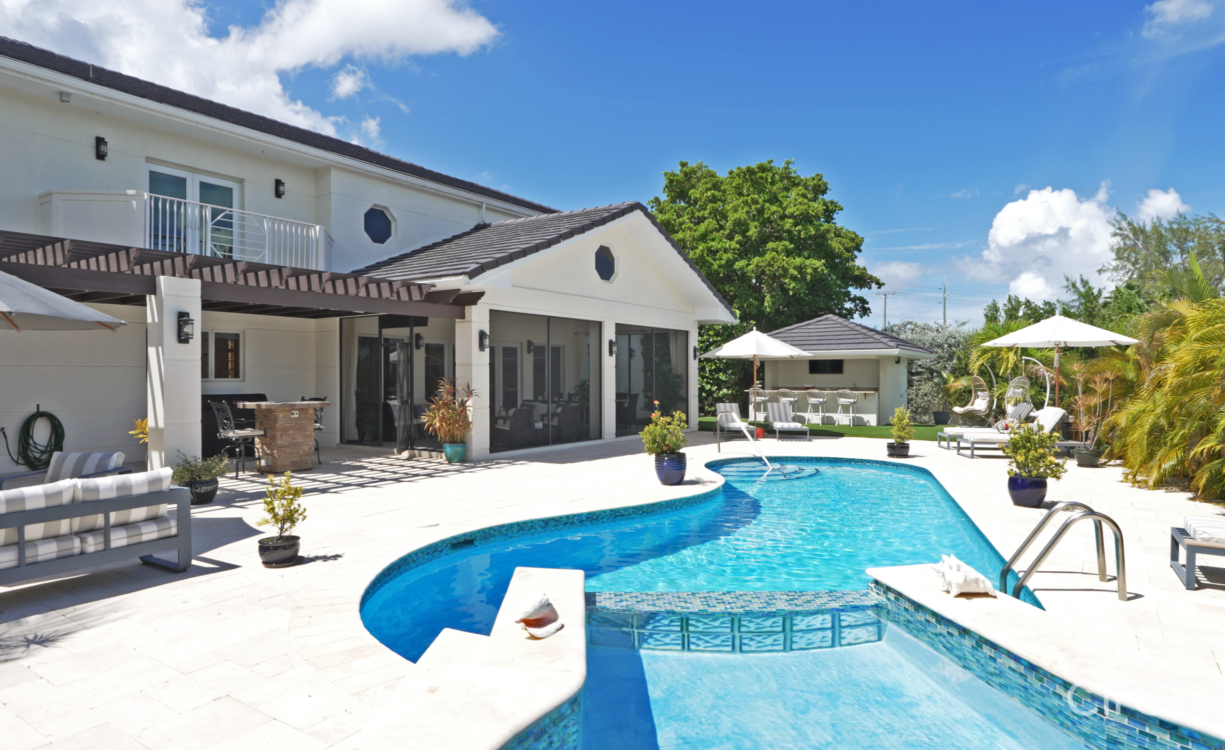GOVERNORS HARBOUR ESTATE HOME