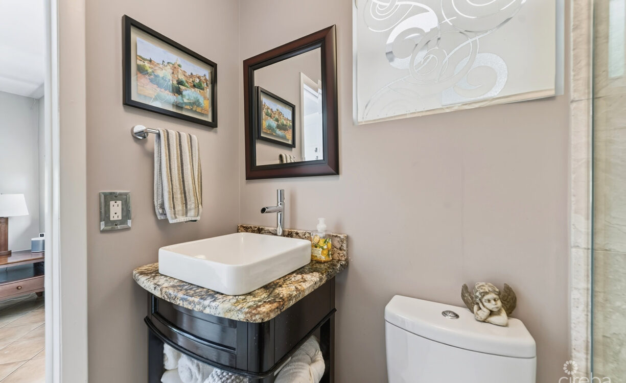 RARE DOUBLE-LOT OASIS BUNGALOW  WITH POOL IN SNUG HARBOUR