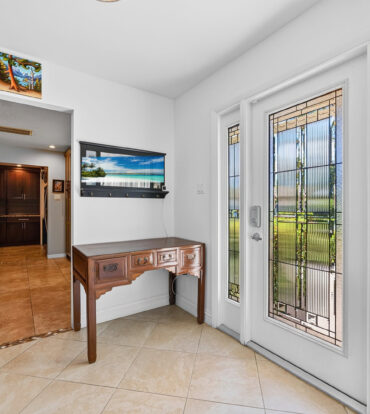 RARE DOUBLE-LOT OASIS BUNGALOW  WITH POOL IN SNUG HARBOUR