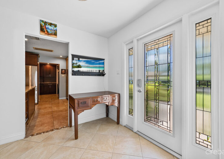 RARE DOUBLE-LOT OASIS BUNGALOW  WITH POOL IN SNUG HARBOUR