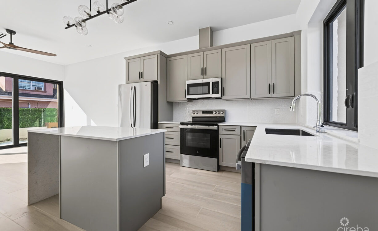 SORELLE - BRAND NEW 1 BEDROOM CONDO