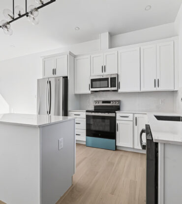 SORELLE - BRAND NEW 1 BEDROOM CONDO