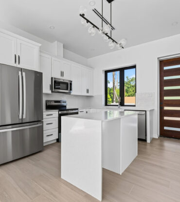 SORELLE - BRAND NEW 1 BEDROOM CONDO