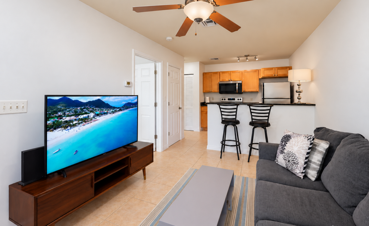LAKESIDE VILLAS E-140