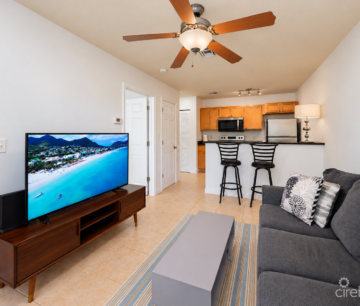 LAKESIDE VILLAS E-140