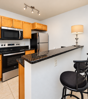 LAKESIDE VILLAS E-140