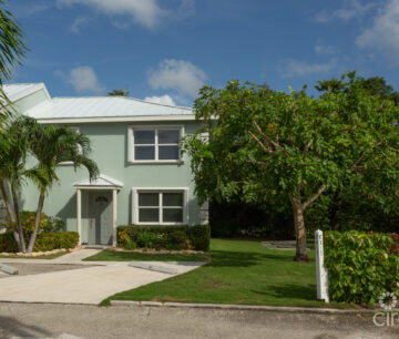TROPICAL HAVEN SUNNY END UNIT