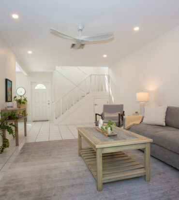 TROPICAL HAVEN SUNNY END UNIT