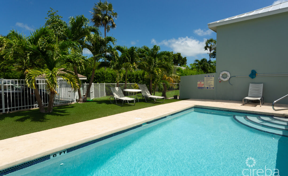 TROPICAL HAVEN SUNNY END UNIT