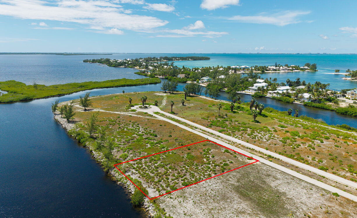 0.4322 ACRES IN RUM POINT - CANAL FRONT