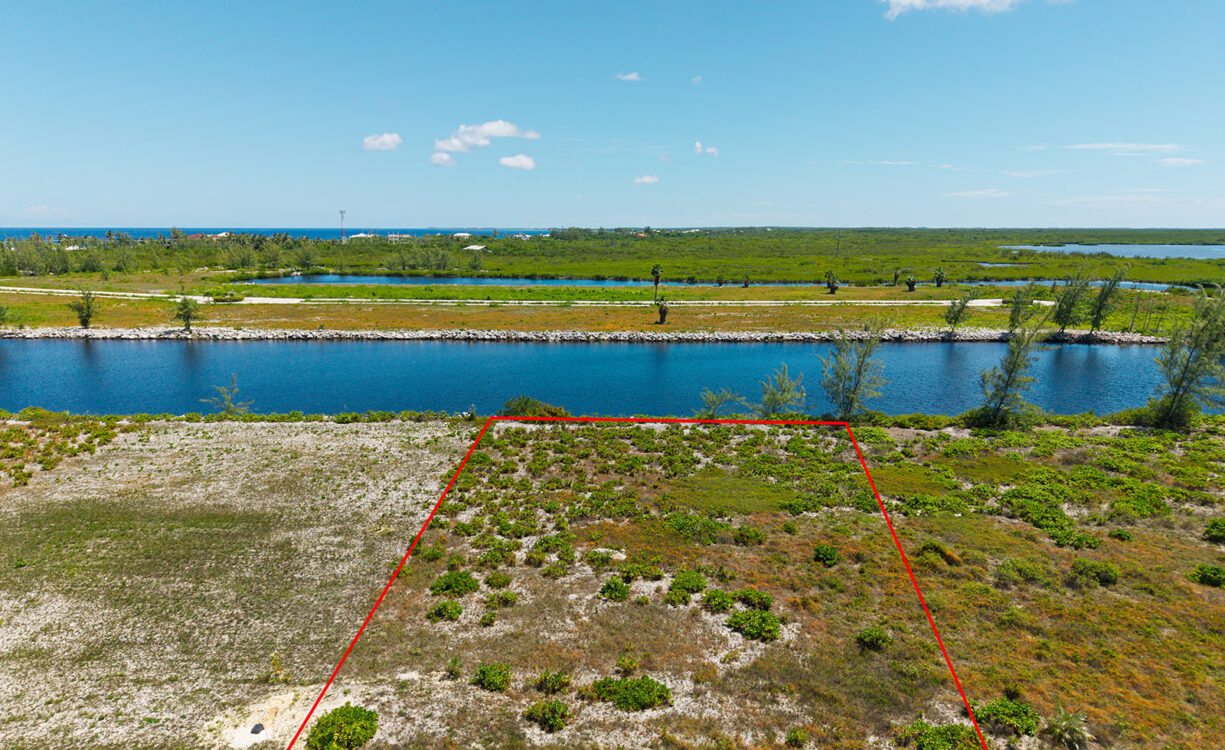 0.4322 ACRES IN RUM POINT - CANAL FRONT
