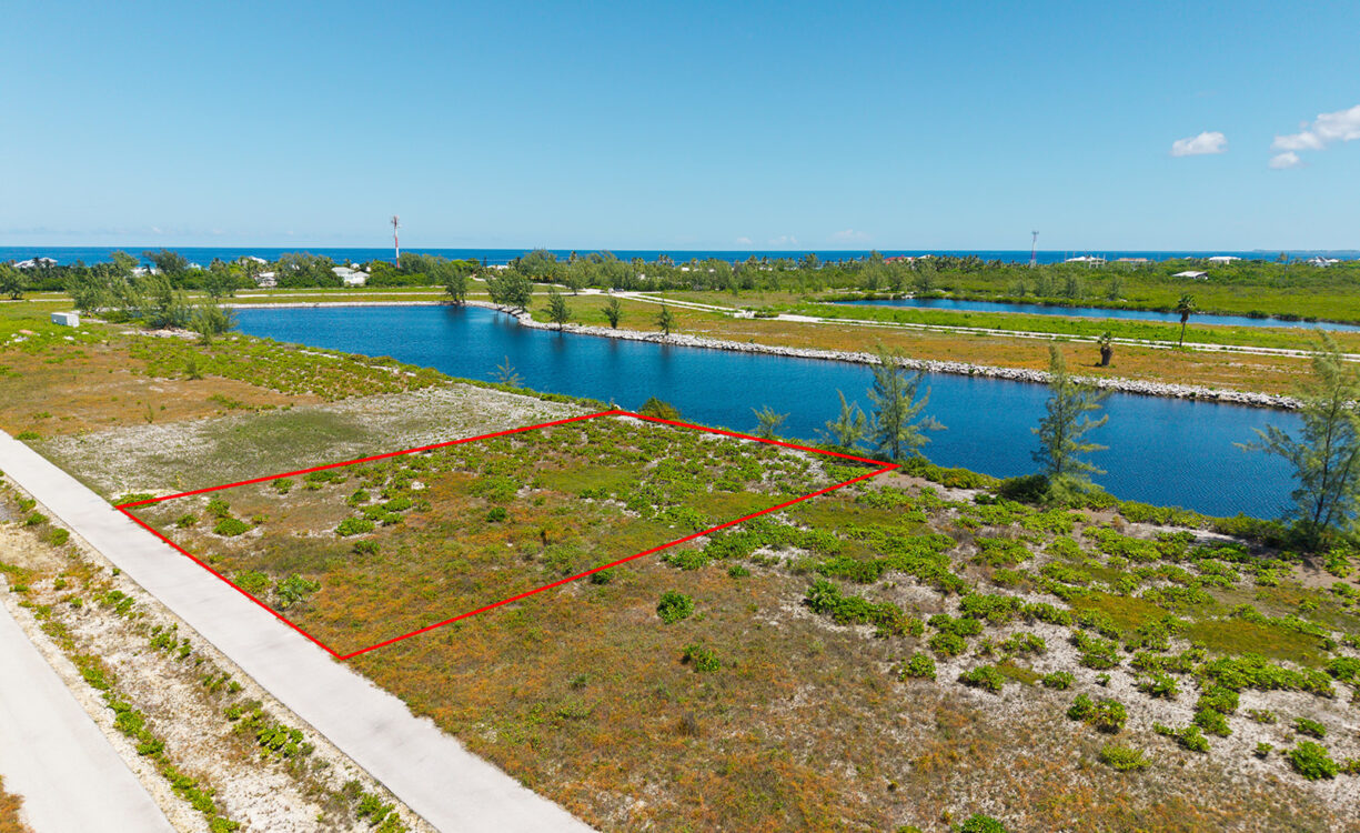 0.4322 ACRES IN RUM POINT - CANAL FRONT