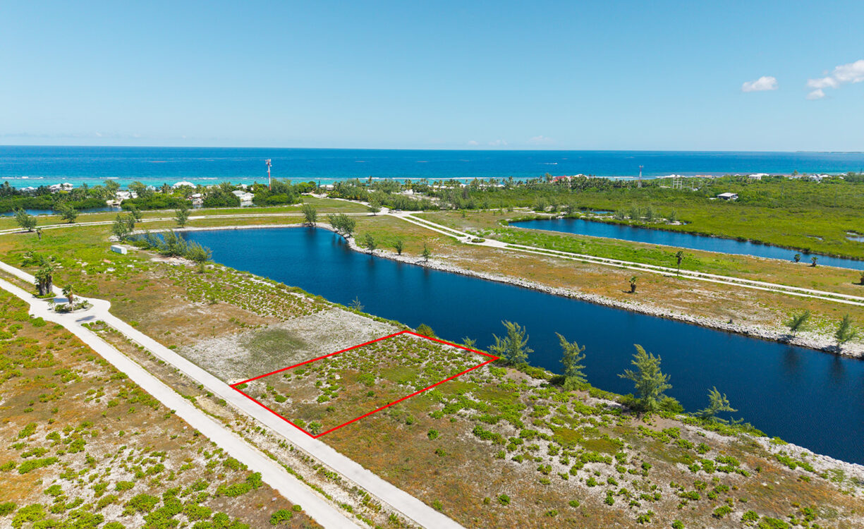 0.4322 ACRES IN RUM POINT - CANAL FRONT