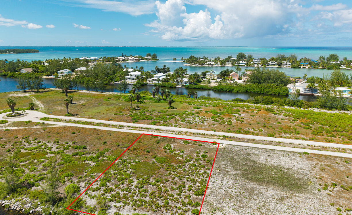 0.4322 ACRES IN RUM POINT - CANAL FRONT