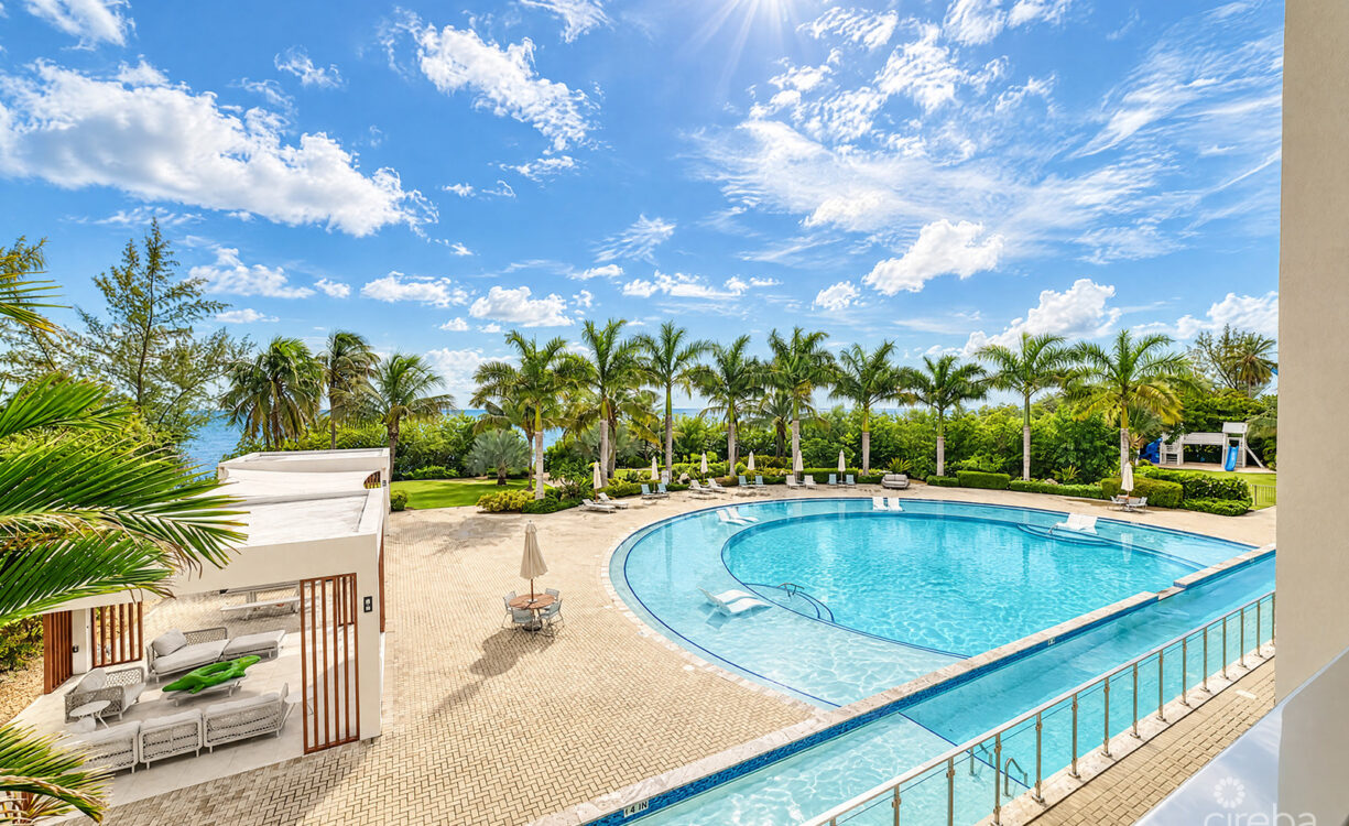 AURA  OCEANVIEW THREE BED TOWNHOME WITH DEN