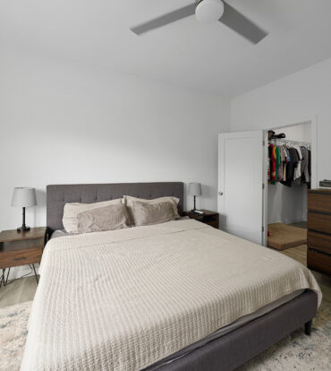 LIGHTHOUSE MANOR #25  BEAUTIFUL ONE BED TOWNHOUSE!