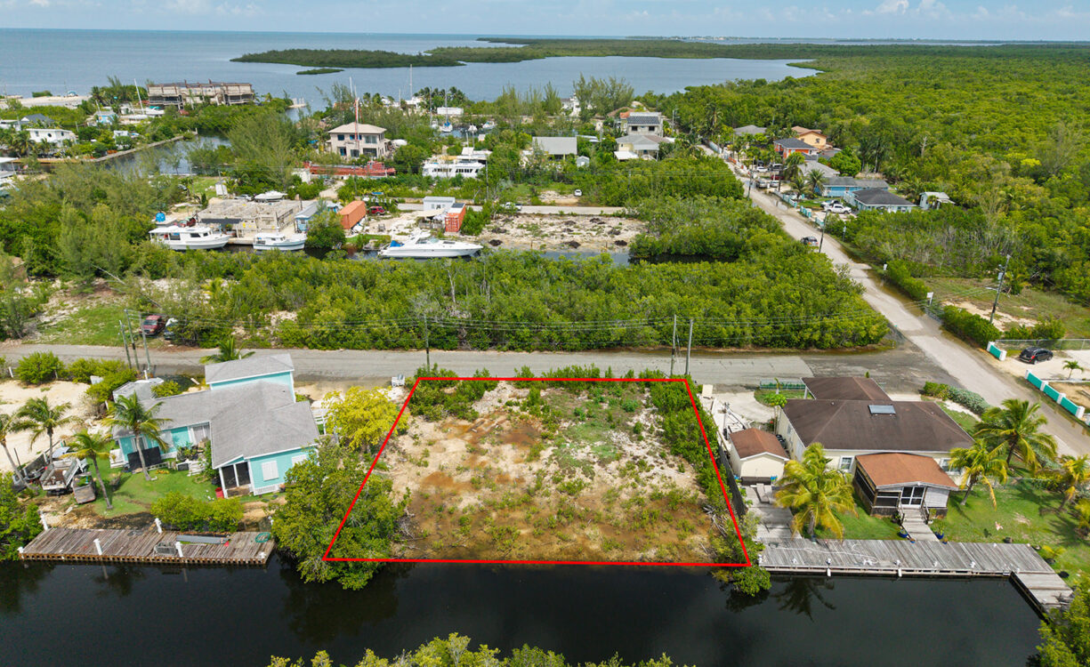 KELLI STREET CANAL FRONT PARCEL